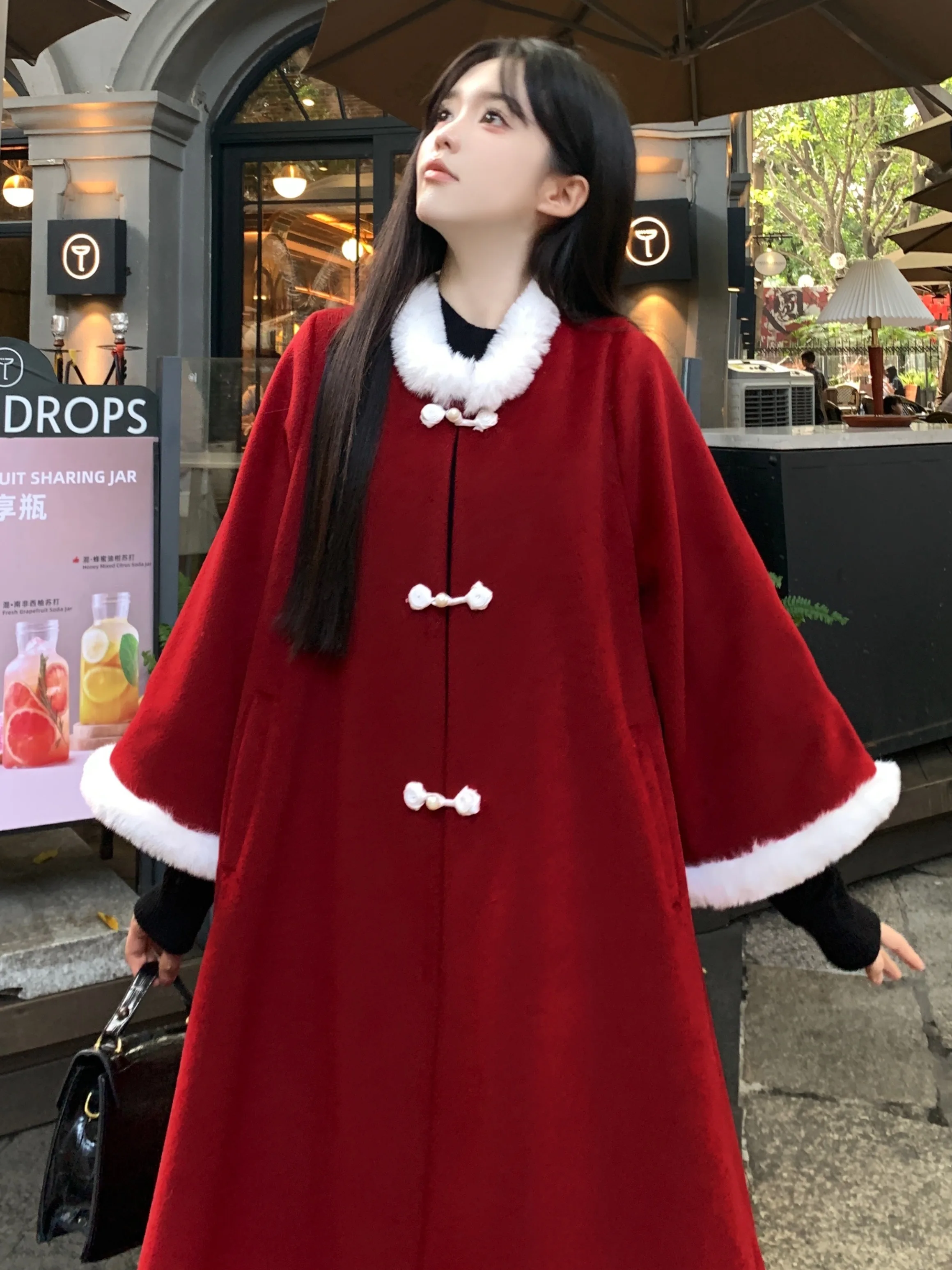 

Неокитайское красное пальто в стиле ретро, нишевое пальто с нечетким воротником, утолщенная теплая верхняя одежда средней длины свободного покроя, женский зимний новогодний стим