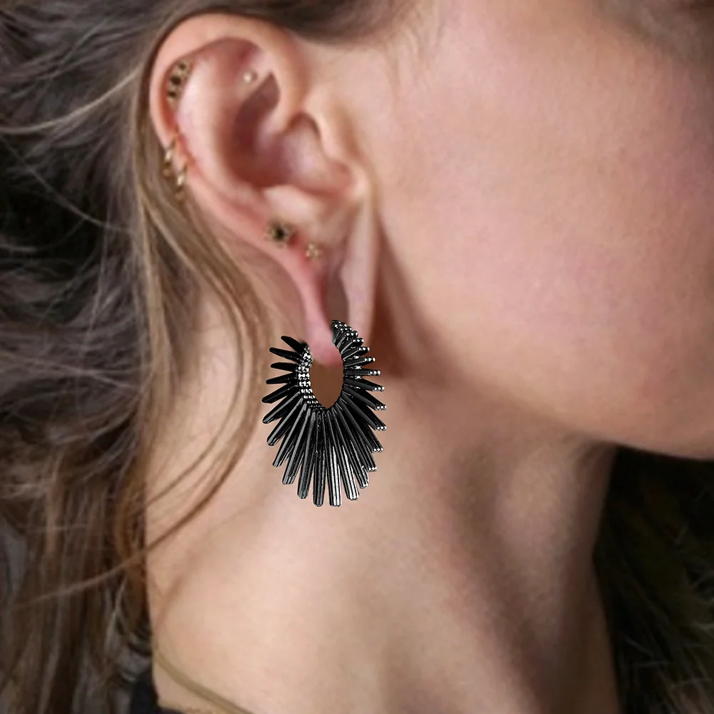 Vanku 2PCS  4mm New Fashion Ear Weights Plugs Ear Hangers Tunnels Piercing Women Body Jewelry Stretcher