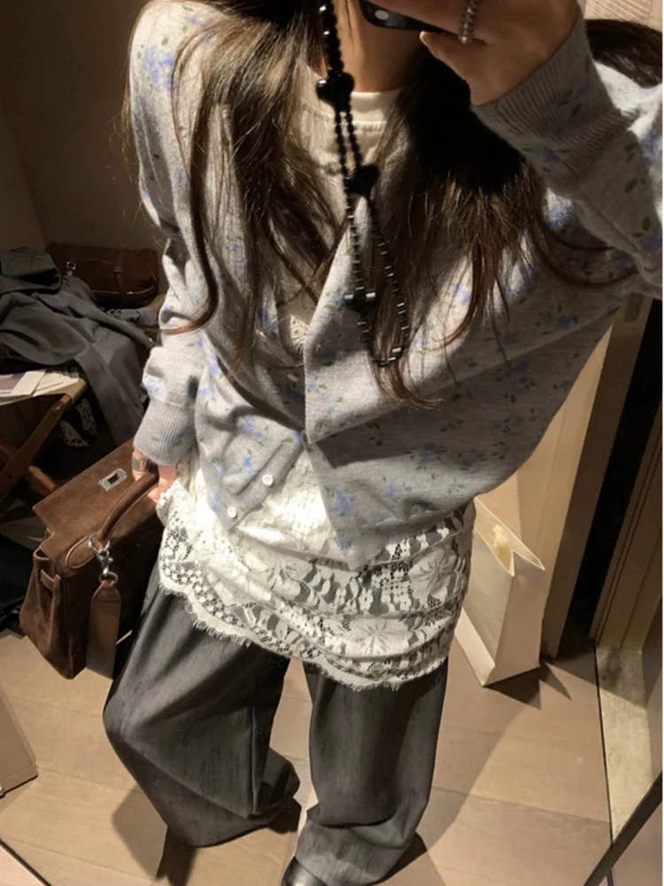 Sexy losse V-Ne damestanktop met kanten rand uitgeholde binnenkleding bovenkleding wit bloemenborduurwerk pendelen sle lente