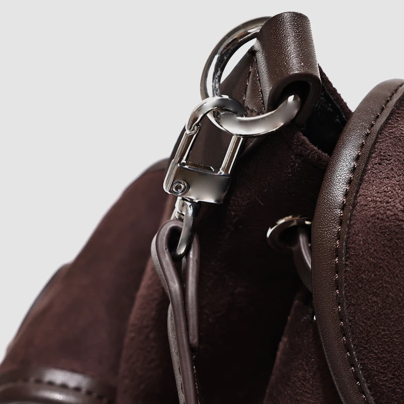 حقائب يد نسائية من جلد الغزال الصناعي على الطراز الإنجليزي، حقائب يد ومحافظ فاخرة بتصميم جديد لعام 2026، حقيبة كتف متعددة الجيوب مزينة بمسامير برشام عتيقة جودة عالية ًالشحن مجانا وصول الشحن السريع #6