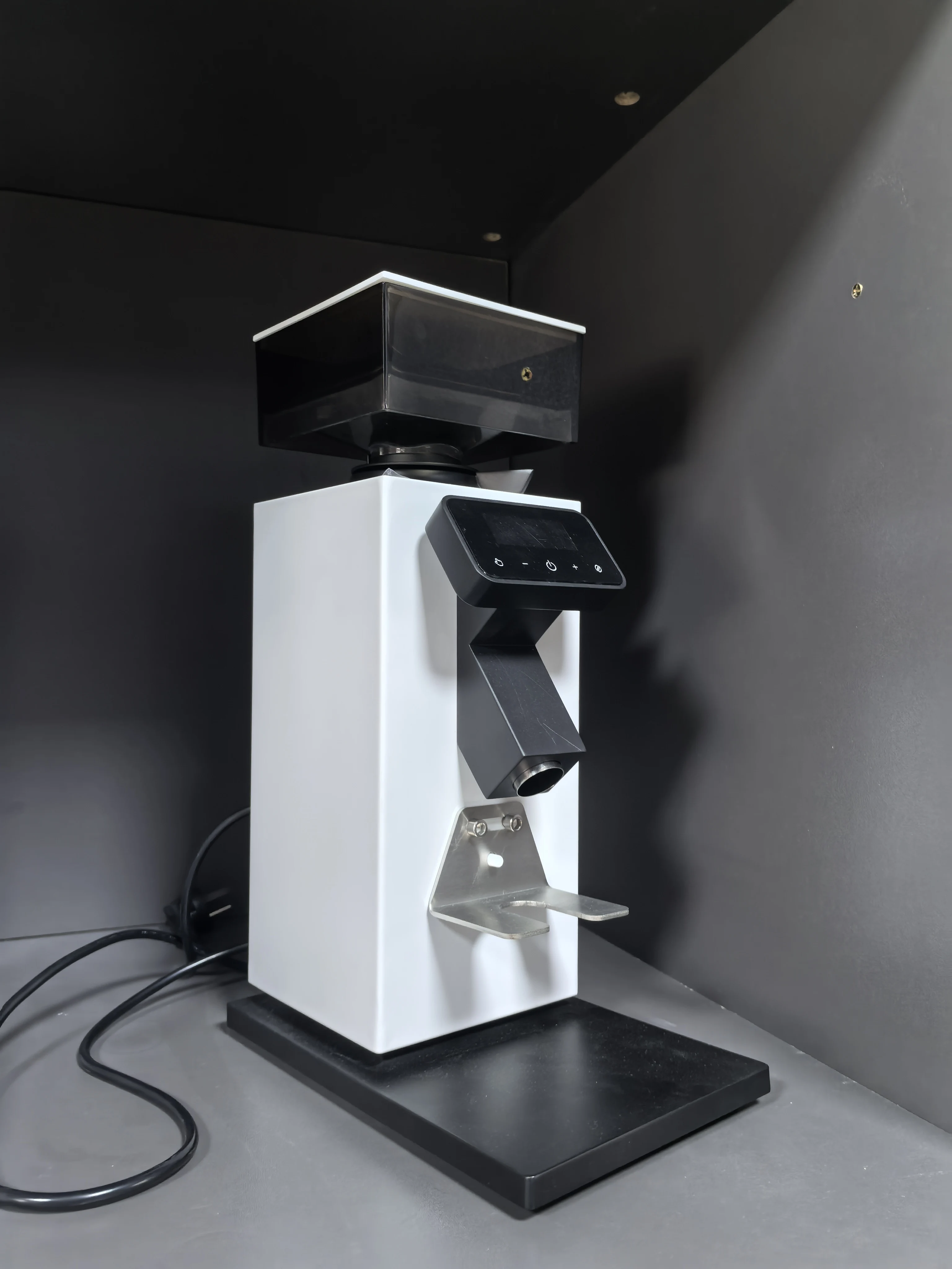 64mm SU420 Flar Burr Coffee Grinder 1-30gear Grinding Time Adjustable Meet the Cafe and Household Making Espresso Cappuccino 4