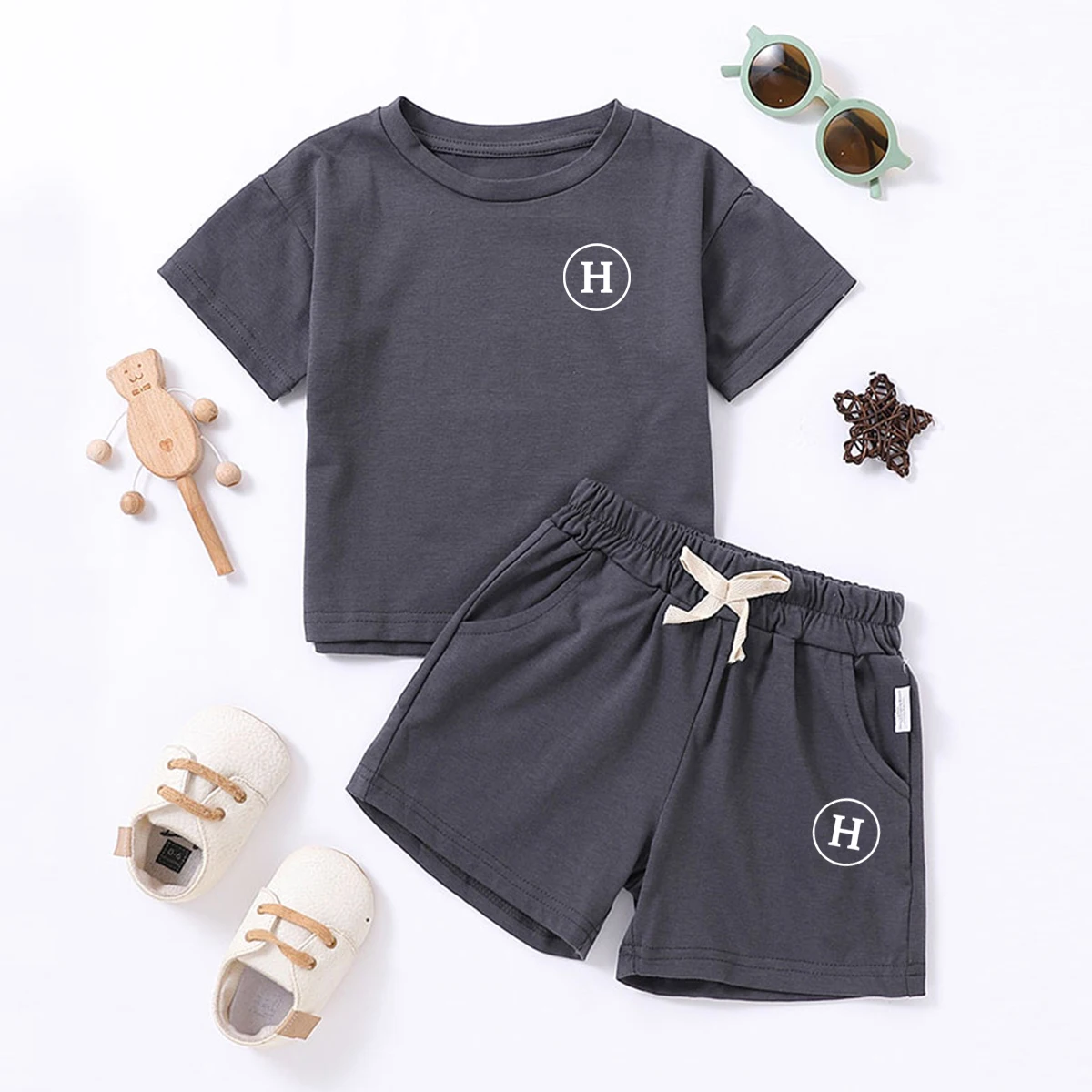 Summer Children's Short-sleeved Suit Letters Printed T-shirt Elastic Waist Shorts 2pcs Boys and Girls Casual Sports Suit