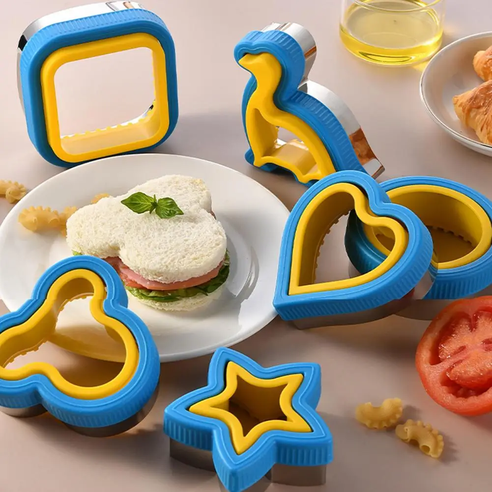 

Square Sandwich Cutter Sandwich Cutter Fun Kitchen Gadgets 6 Sets of Cute Cartoon Dinosaur Star Love Heart Sandwich for Diy