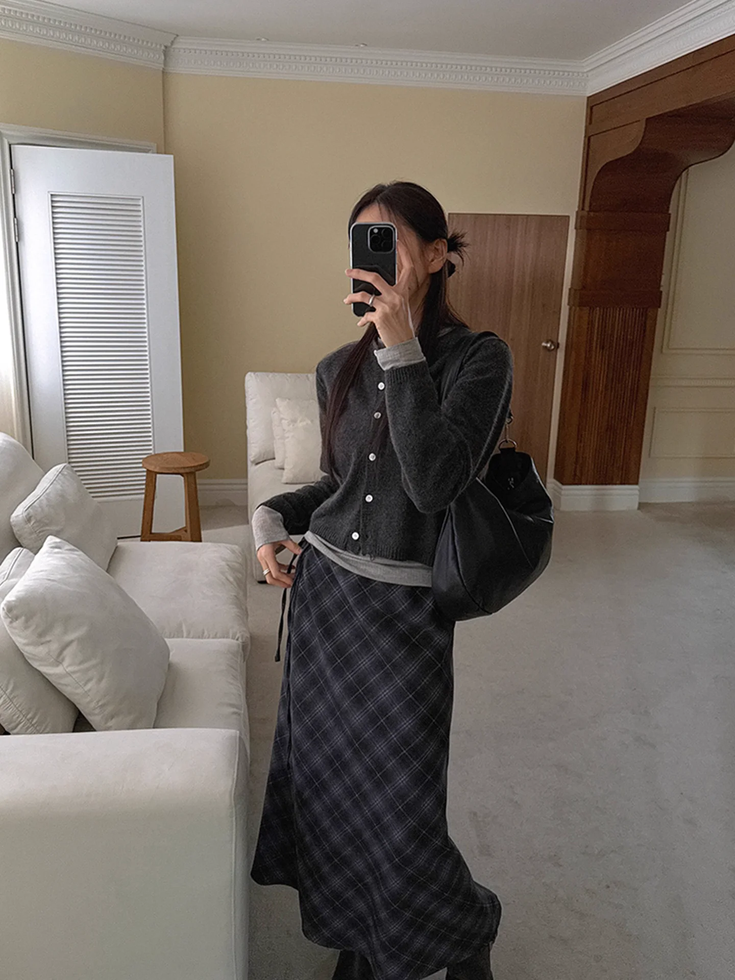 กระโปรงทรงตรงลายสก็อตเอวสูงสไตล์เรโทรสำหรับผู้หญิง ฤดูใบไม้ร่วง ฤดูหนาว รุ่นใหม่ สไตล์เกาหลี  กระโปรงยาวทรงตรงอเนกประสงค์ เหมาะสำหรับใส่ไปทำงาน เอวสูง