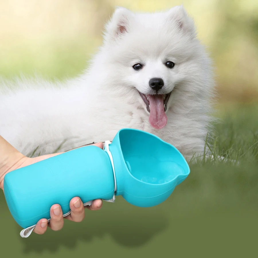 1Pc Hund Wasser Tasse Im Freien Faltbare Haustier Tragbare Wasser Tasse Haustier Trinkbecher Hängen Reise Tasse