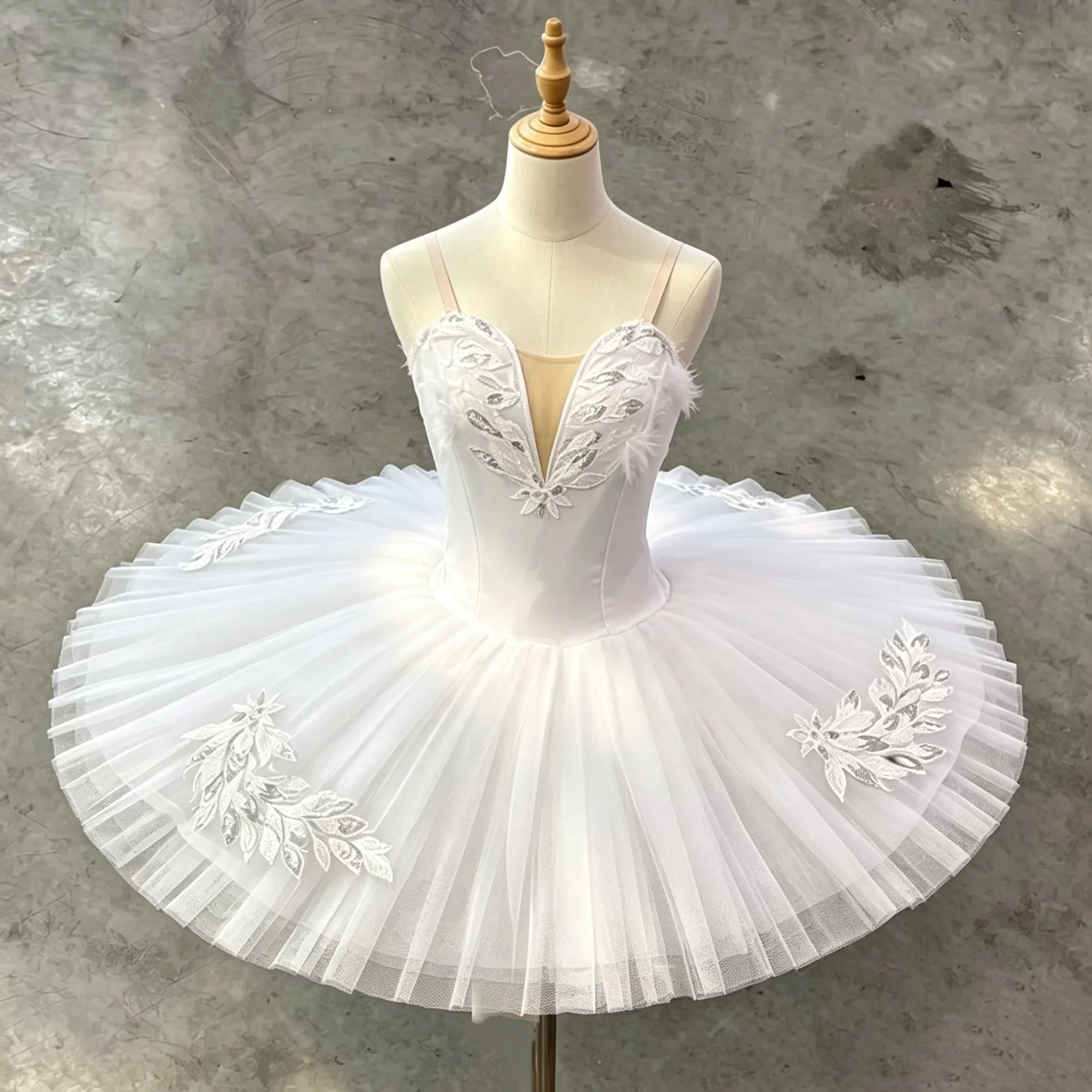 Luxury Lace Embroidered Ballet Tutu Skirt Adult Professional Swan Lake Ballerina Dress Elegant Classical Ballet Competition