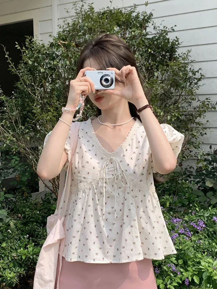

Swet Floral Korean Shirt Women Casual Puff Sleeve Vintage Blouse Summer V Neck Female Elegant Lace Patchwork Retro Tops