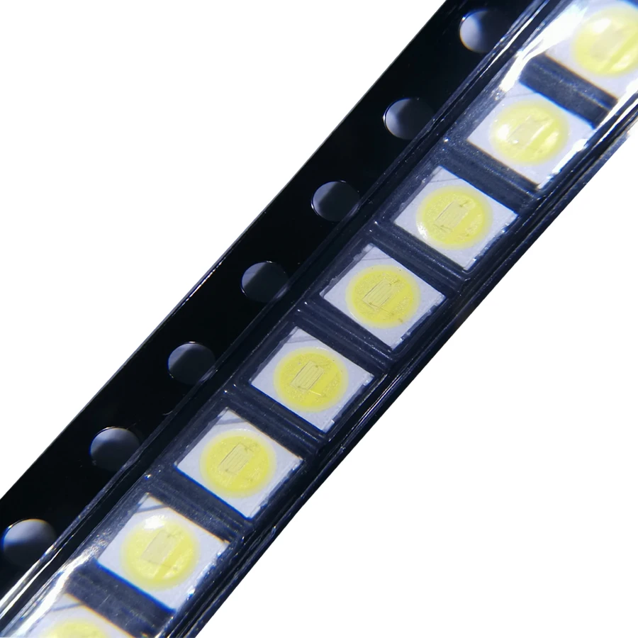 500 pçs/lote SMD LED 2835 3V 1.50W 400mA Branco Frio Chip de Um Emissor Para Lextar TV LCD Backlight Aplicação