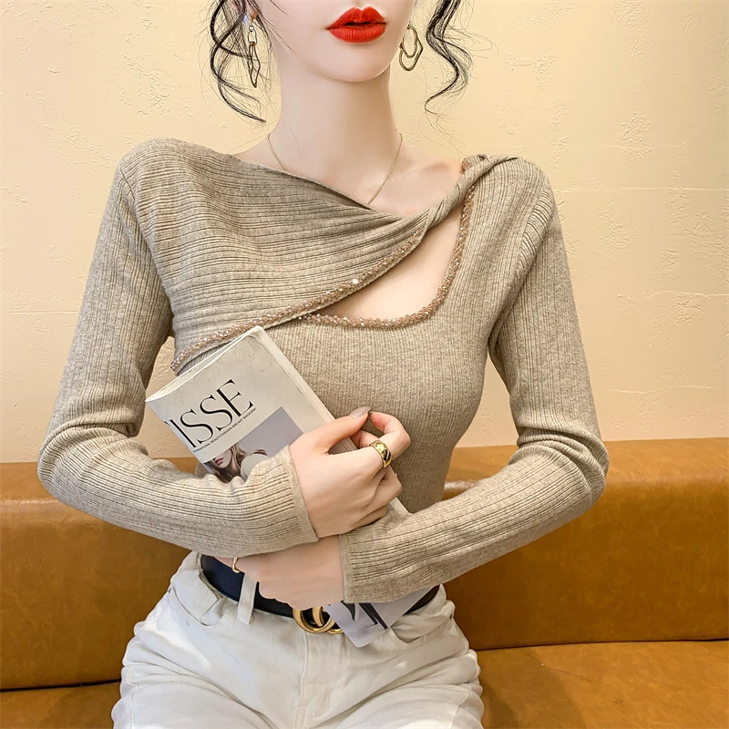 

Retro Hollow out Knitted Sweater Women's Autumn Winter Slimming Base Layer Rhinestone Embellied Long Sve Commute Sle