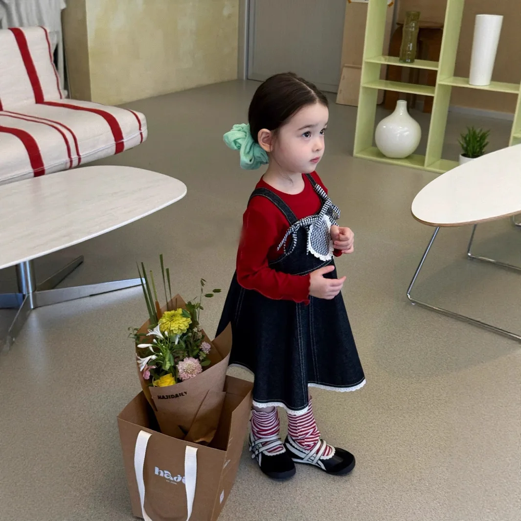 Korean Children's Clothing 2025 Autumn New Korean Girls Three-dimensional Love Plaid Splicing Bow Denim Strap Skirt