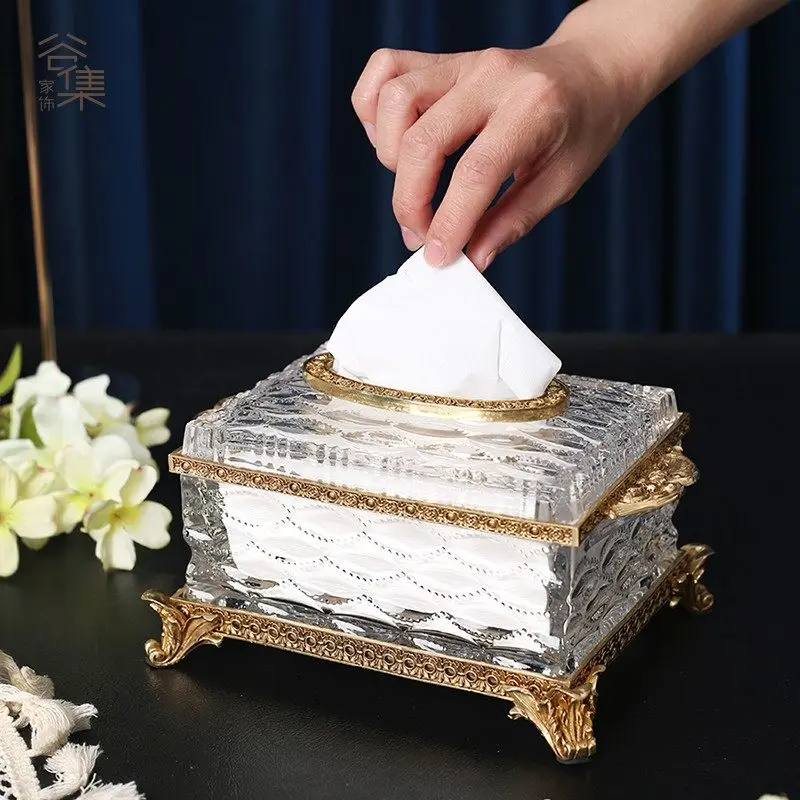 

Американский хрустальный стеклянный латунный диспенсер для салфеток, европейский высококачественный органайзер для бумаг в гостиную, легкий люкс, креативное украшение для обеденного стола