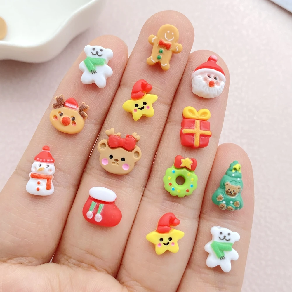 40Pcs Resin Christmas Cartoon Gingerbread Man Elk Snowman Flat Back Manicure Parts Embellishments For Hair Bows Accessories