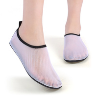 2025 Water Shoes Unisex Quick Dry Beach Sock Barefoot Shoes Men Women Swimming Upstream Sneaker Light Yoga Aqua Shoes