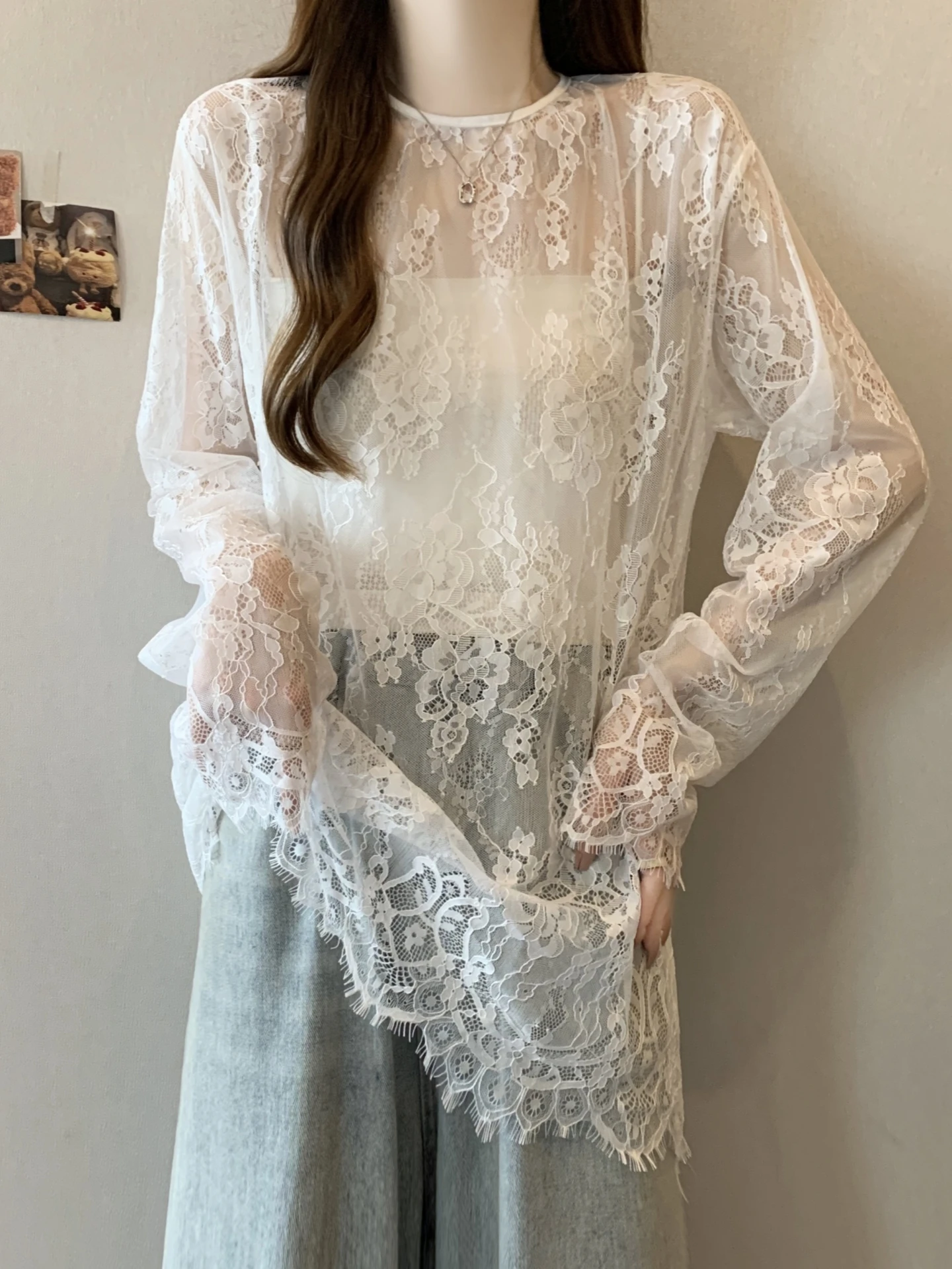 เสื้อคลุมลูกไม้โปร่งบางสำหรับผู้หญิง ฤดูใบไม้ร่วงต้นปี 2025 รุ่นใหม่ ไซส์ใหญ่พิเศษ สำหรับสาวอวบ ดีไซน์หรูหรา สไตล์เซ็กซี่ โปร่งแสงบางส่วน