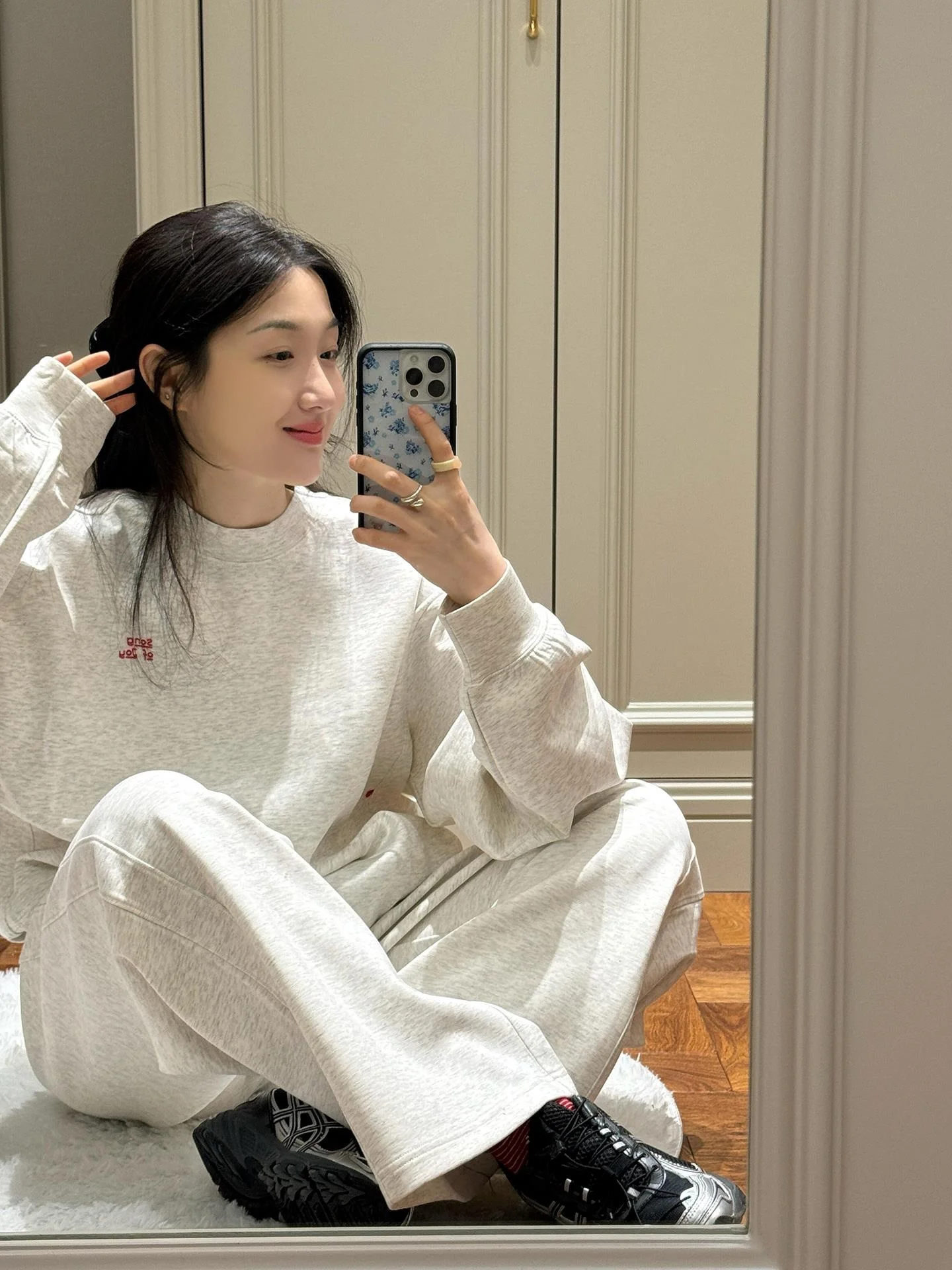 

Korean Style Early Autumn Outfit Set 2026 New Slimming Youthful Sport Casual Sweatshirt Wide Leg Pants Two Piece Set Women