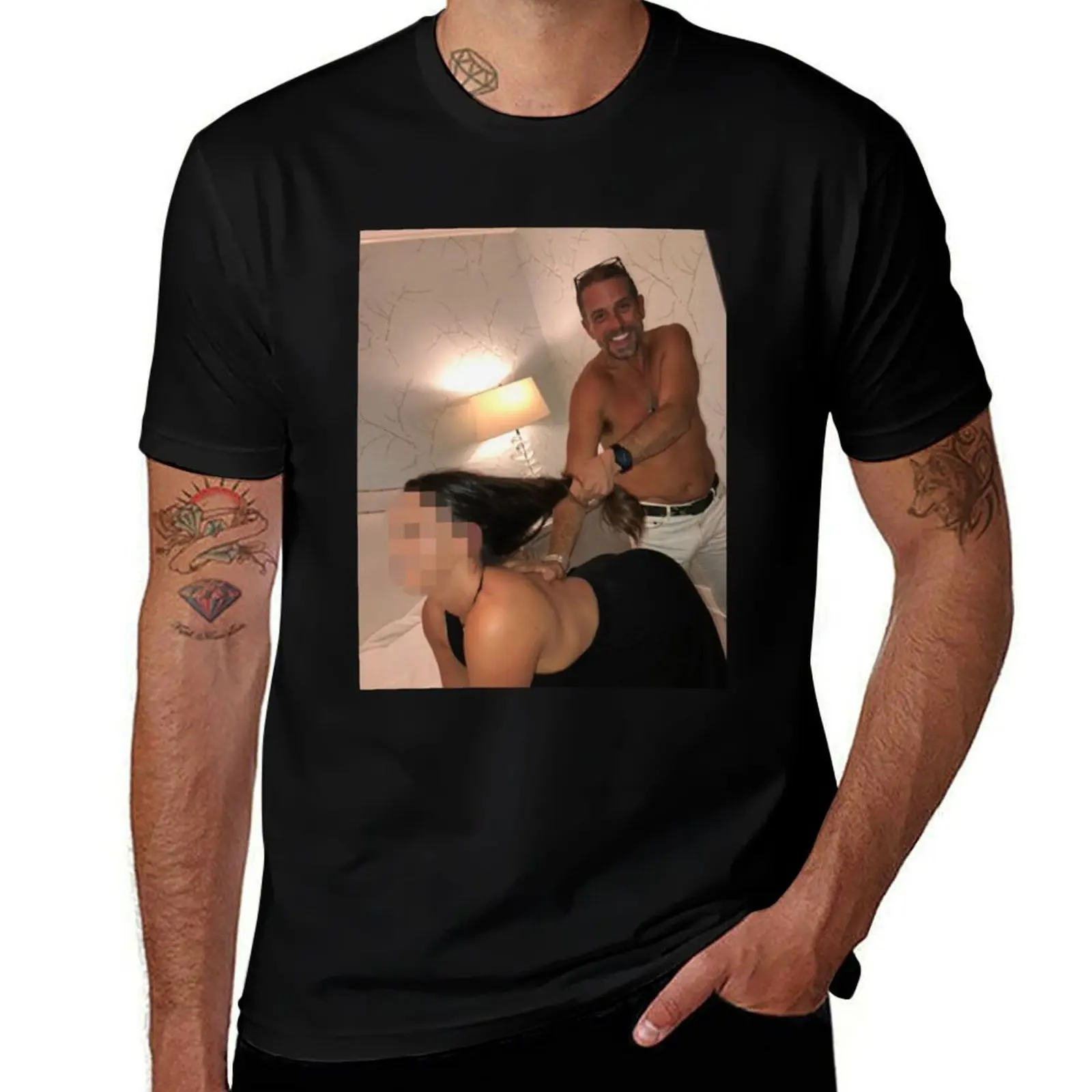 

Hunter Biden Hair Pulling T-Shirt man t shirt blanks funny costumes men clothings