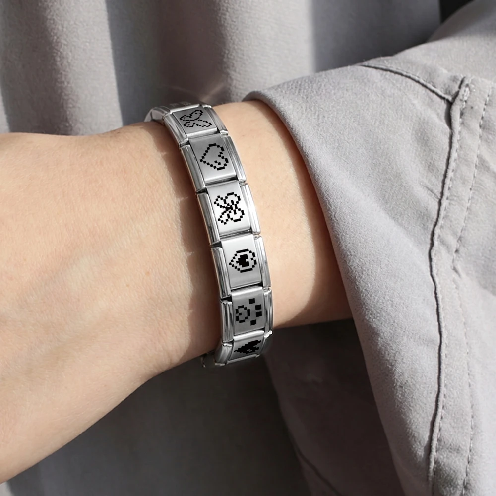 Geometrisches Laser-Retro-Pixel-Herzmuster Herren Damen Italienischer Charm-Anhänger Passend für 9mm Armband DIY Perlen Edelstahl Schmuck – Detail 2