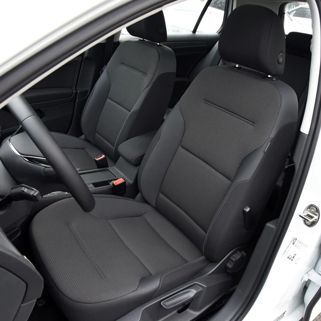 Shops car seat for vw golf