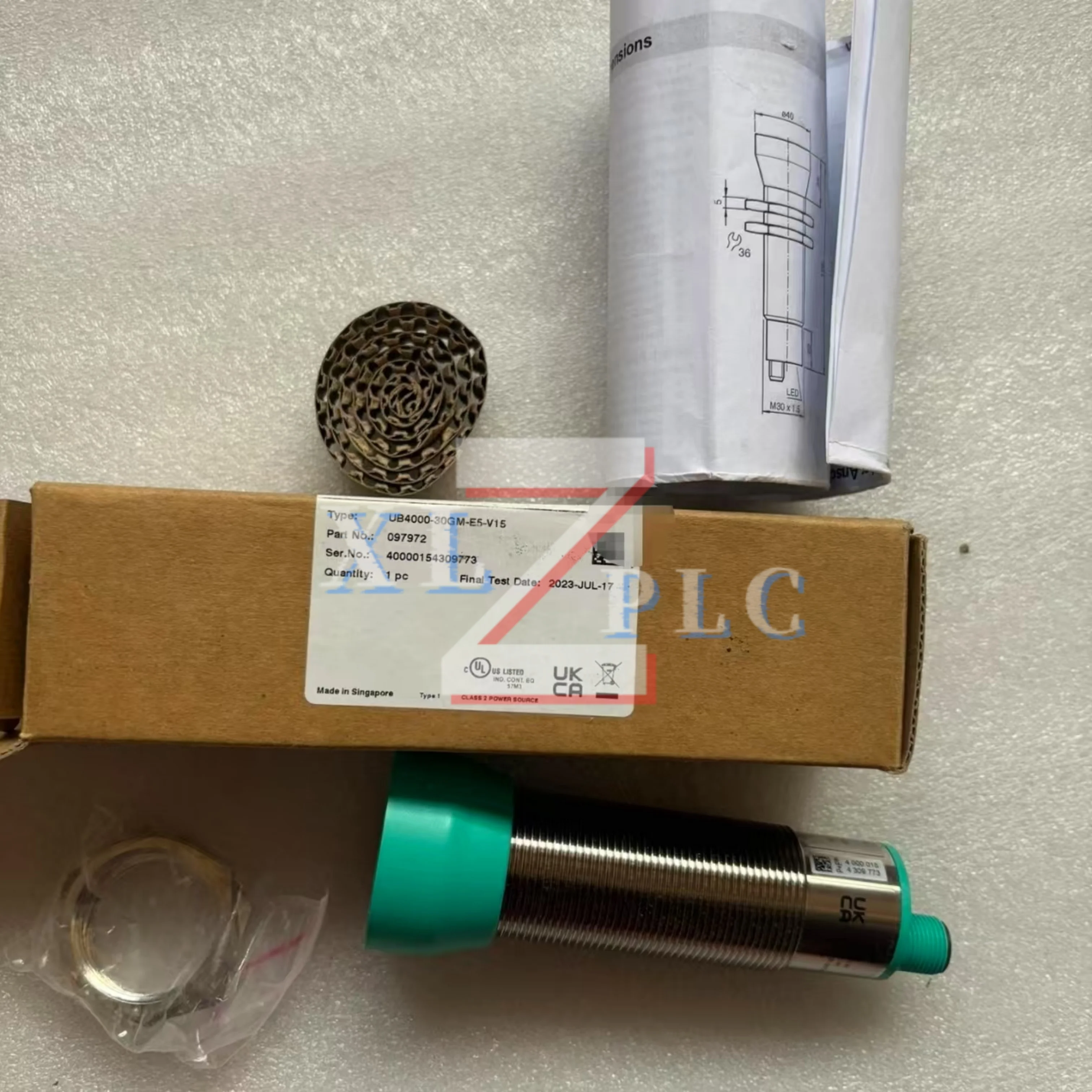 Neu im Karton UB300-18GM40A-U-V1 UB300-18GM40-E5-V1 UB4000-30GM-E5-V15 Ultraschallsensor