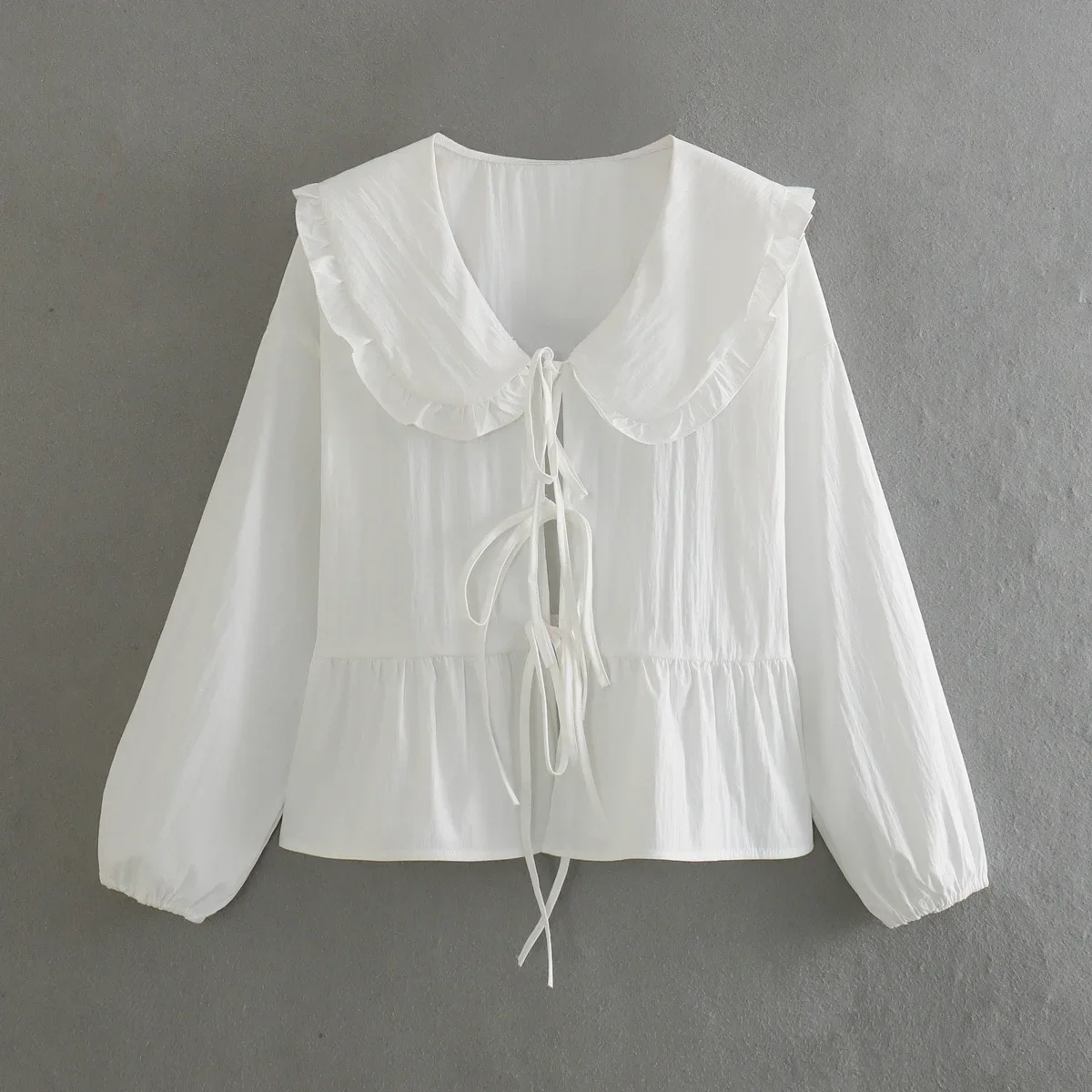 Vintage Women Sweet Ruffles Shirts 2024 Fashion Ladies Peter Pan Collar Blouses for Women Chic Bow Buttons Tops Clothes Chic