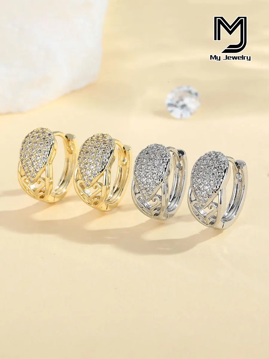 Fashionable and Luxurious Women's Copper Earrings with Zircon, Simple Geometric Design, Cool Style, Gold-Plated Exquisite Hoops