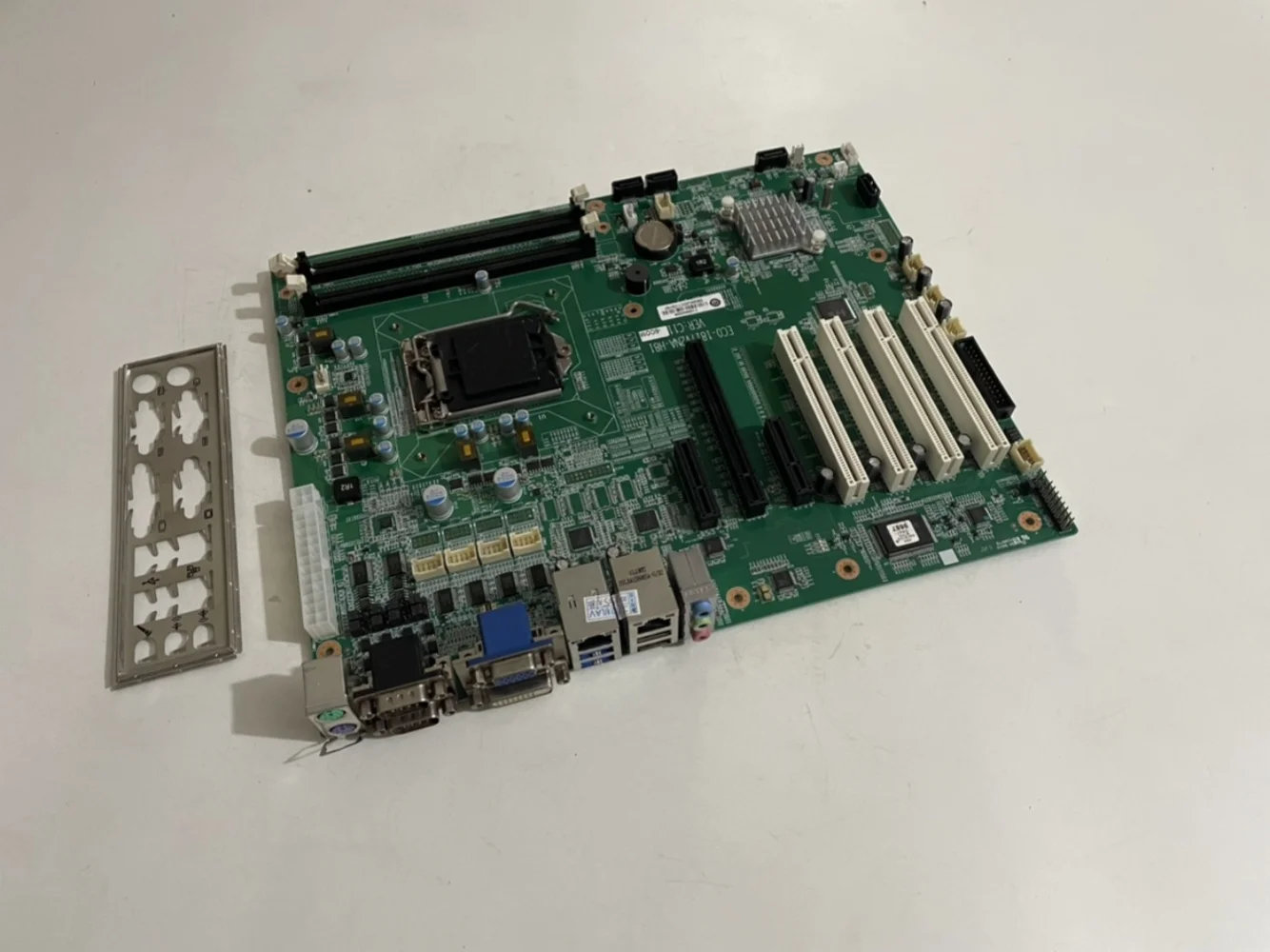 

Industrial computer motherboard EC0-1817V2NA-H81