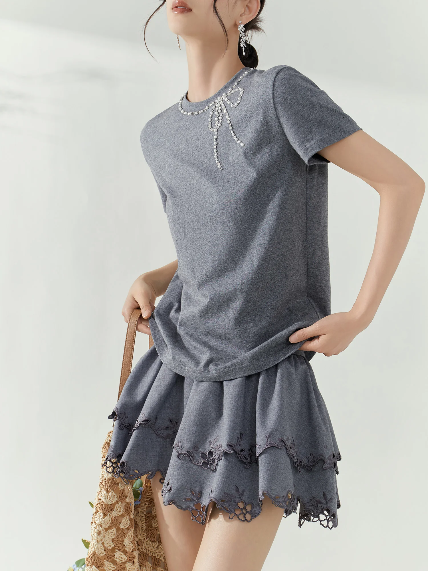 

ay ort Sve Women's T-irt Knot Embellied Simple Faion Miu Series round Ne Casual Summer Top