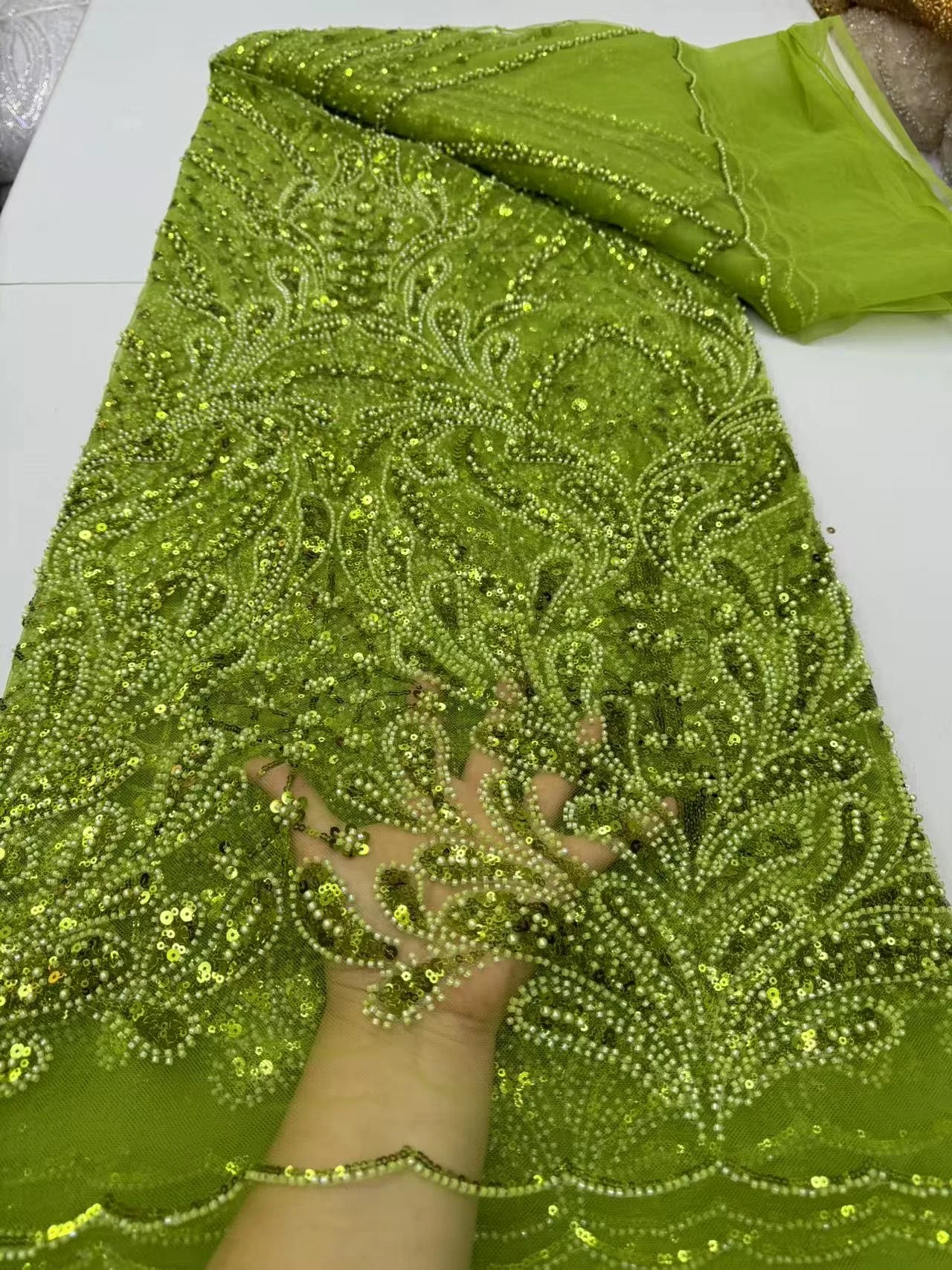 

2025 Высококачественная африканская нигерийская кружевная ткань с вышивкой, тюль, гипюровые блестки для свадебных/свадебных платьев, сетчатая ткань для платья, 5 ярдов