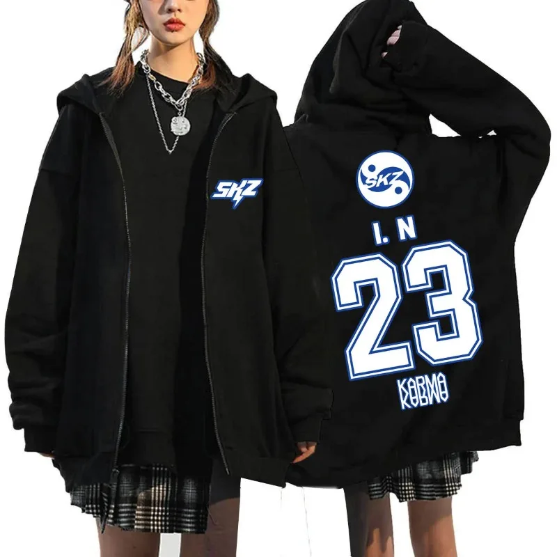 سترة بغطاء للرأس بسحاب مطبوع عصرية وشخصية من KPOP KARMA، سترة عصرية وكاجوال فضفاضة مبطنة بأكمام طويلة