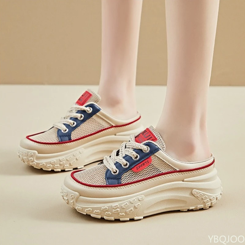 أحذية صيفية شبكية قابلة للتنفس كاجوال متعددة الاستخدامات بنصف سحب أحذية نسائية عصرية بنعل سميك لزيادة الارتفاع أحذية نسائية 2026