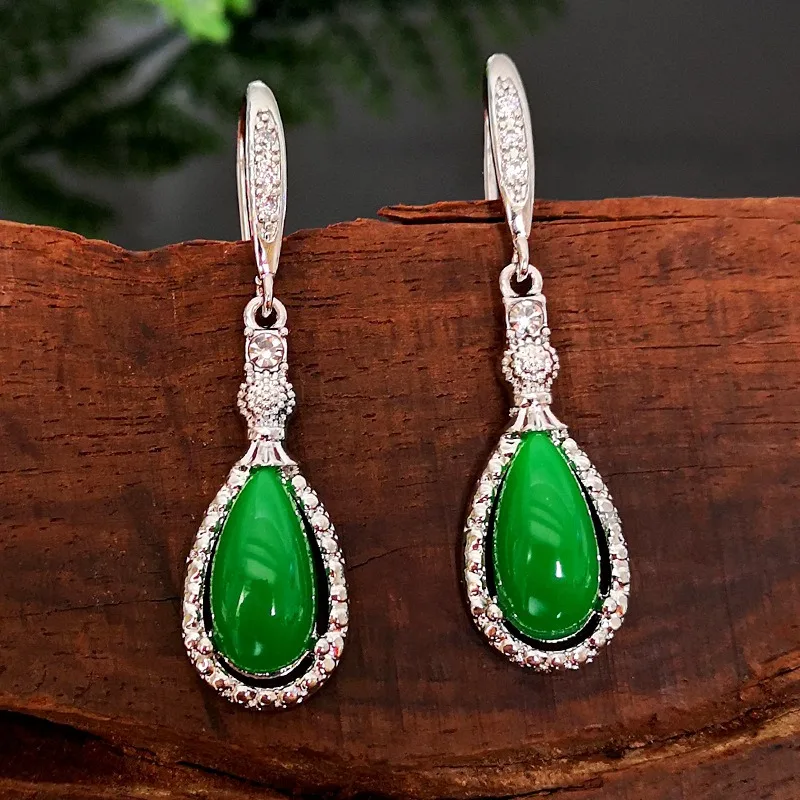 

Natural Green Chalcedony Hand-carved Drop Earrings Fashion Boutique Jewelry Men and Women Earrings Gift Accessories