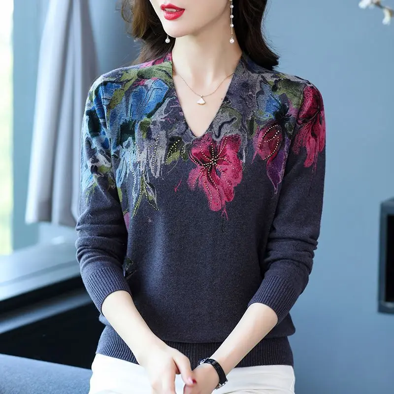 Korean Women Vintage Knitted Sweater Spring Autumn New Long Sleeve Pullovers Loose Casual V-Neck Fashion Printing Bottoming Tops