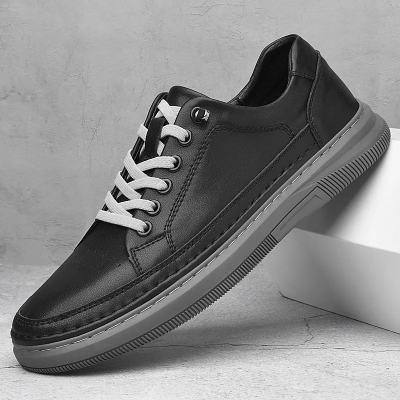 

New Shoes for Man Genuine Leather Casual Shoes Fashion Flat Skateboard Shoes Youth Lace-up Sneakers