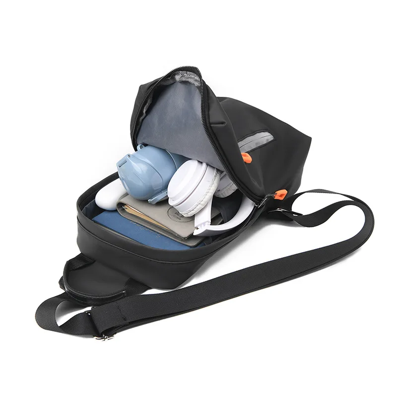 Europe and the United States new men's chest bag simple fashion tide shoulder bag Messenger bag sports backpack splash-proof.