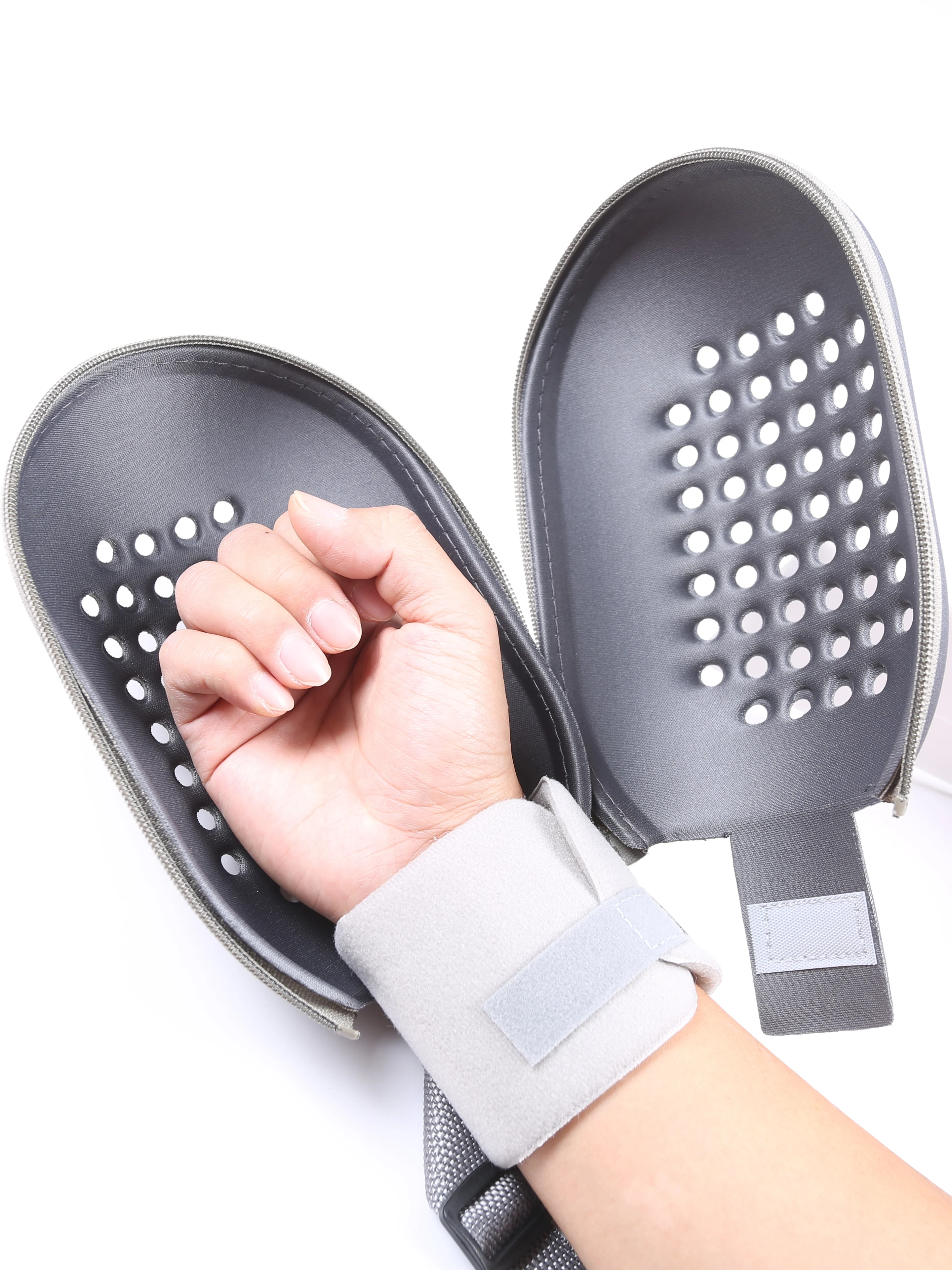 Guanti di ritenuta 3D Guanti antigraffio per demenza Anziani Trofermieri mentali costretti a letto Pazienti Protezione per le mani Tubo che tira Prevenire