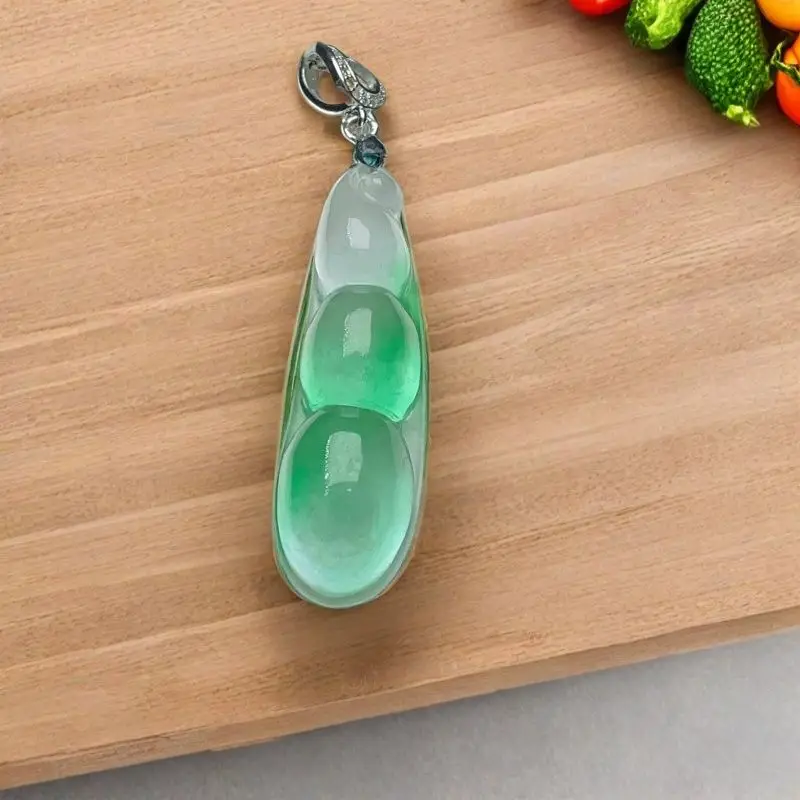 Jadeite ice floating green Fudou jade high ice flawless jadeite pendant