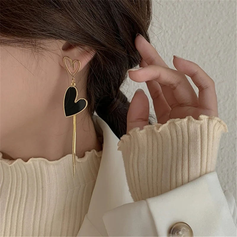 Korean Personality Black Heart Dangle Earrings For Women Asymmetric Long Tassel Drop Earrings Wedding Party Jewelry Gift