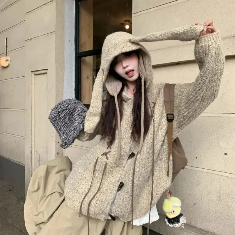 

Свитер, трикотаж, женский ретро ленивый стиль, свитер с капюшоном и пуговицами, женский осенний новый американский студенческий стиль, мягкая свободная куртка