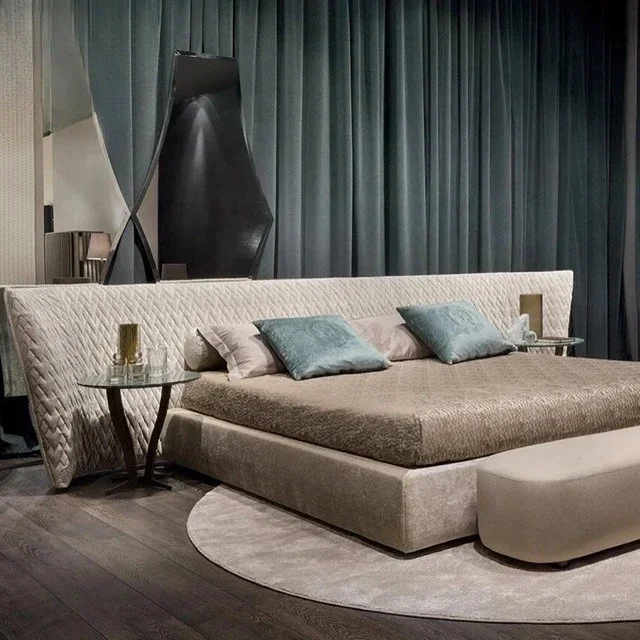 Italian fashion oversized widescreen be d, designer villa ma nsion mast er bedroom modern simple double bed