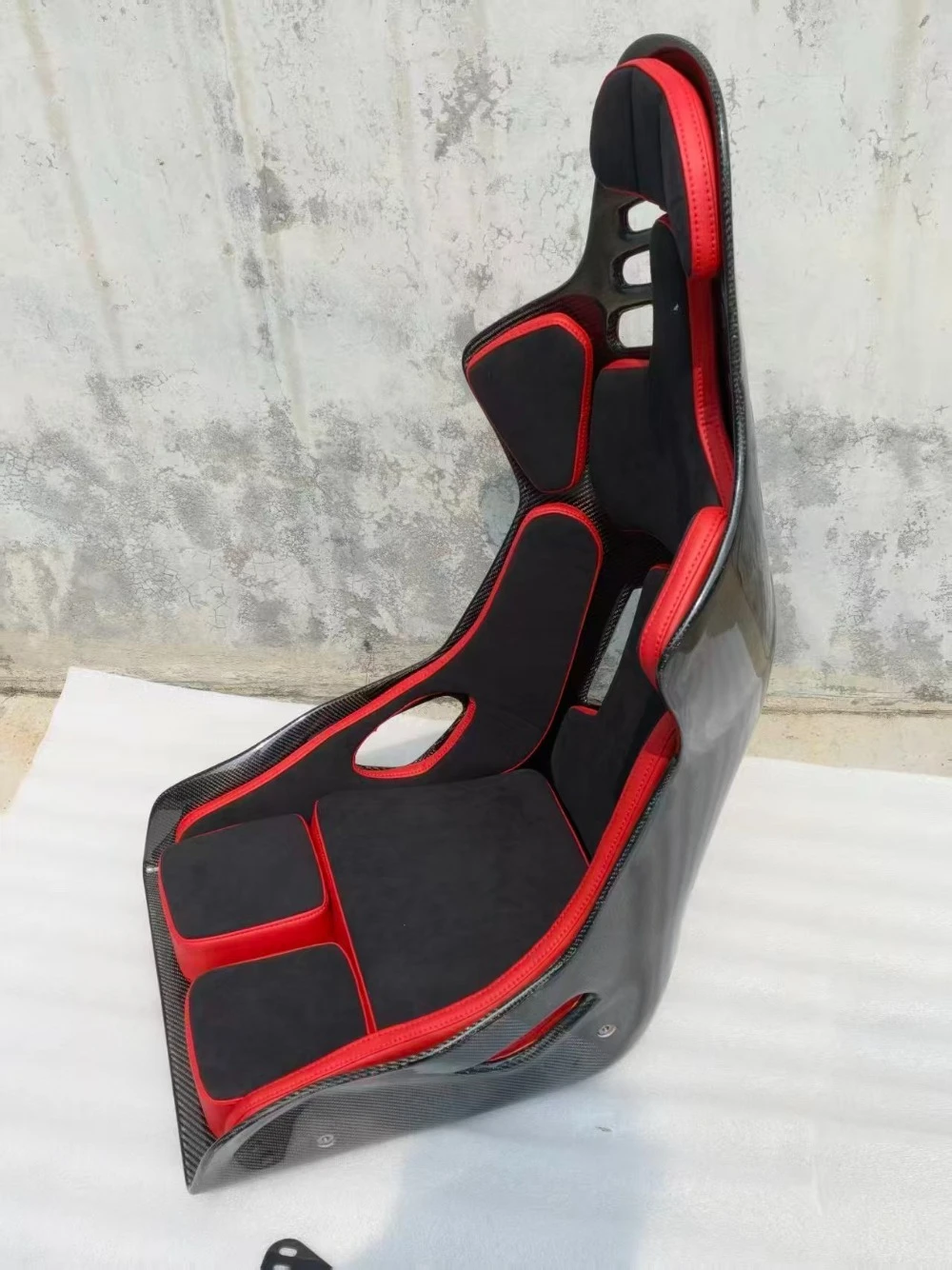RECARO Pole Position Sports Seat for General Motors Racing Shiny Glass Fiber Carbon Stable Frame Modified Cars