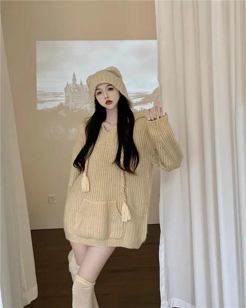 Maglieria con cappuccio elegante e delicata in stile coreano Top allentato da donna 2025 Autunno Inverno Nuovo maglione casual comodo stile pigro