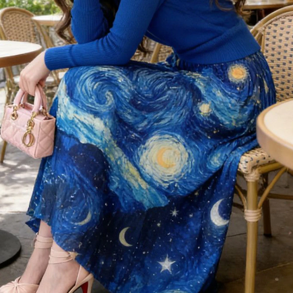 

New Klein blue versatile and thin long-sleeved star print skirt for women in spring and autumn pleated skirt harajuku women