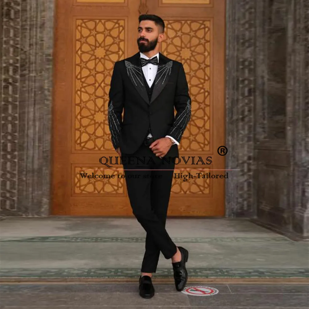 

Luxury Jewelry Stones Beaded Suits Men Slim Fit Peaked Lapel Blazers Formal Wedding Party Groom Tuxedos Customized 3-Piece Sets