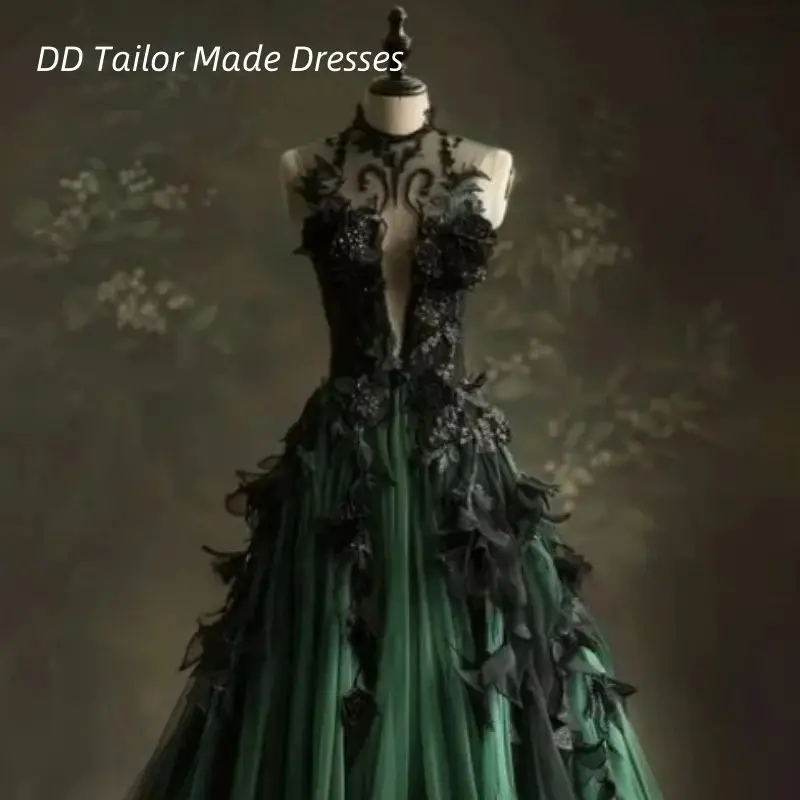 Gothic Wedding Dress With 3D Floral Appliques Black And Dark Green A-Line Vintage Bridal Gown Customized Robe De mariée