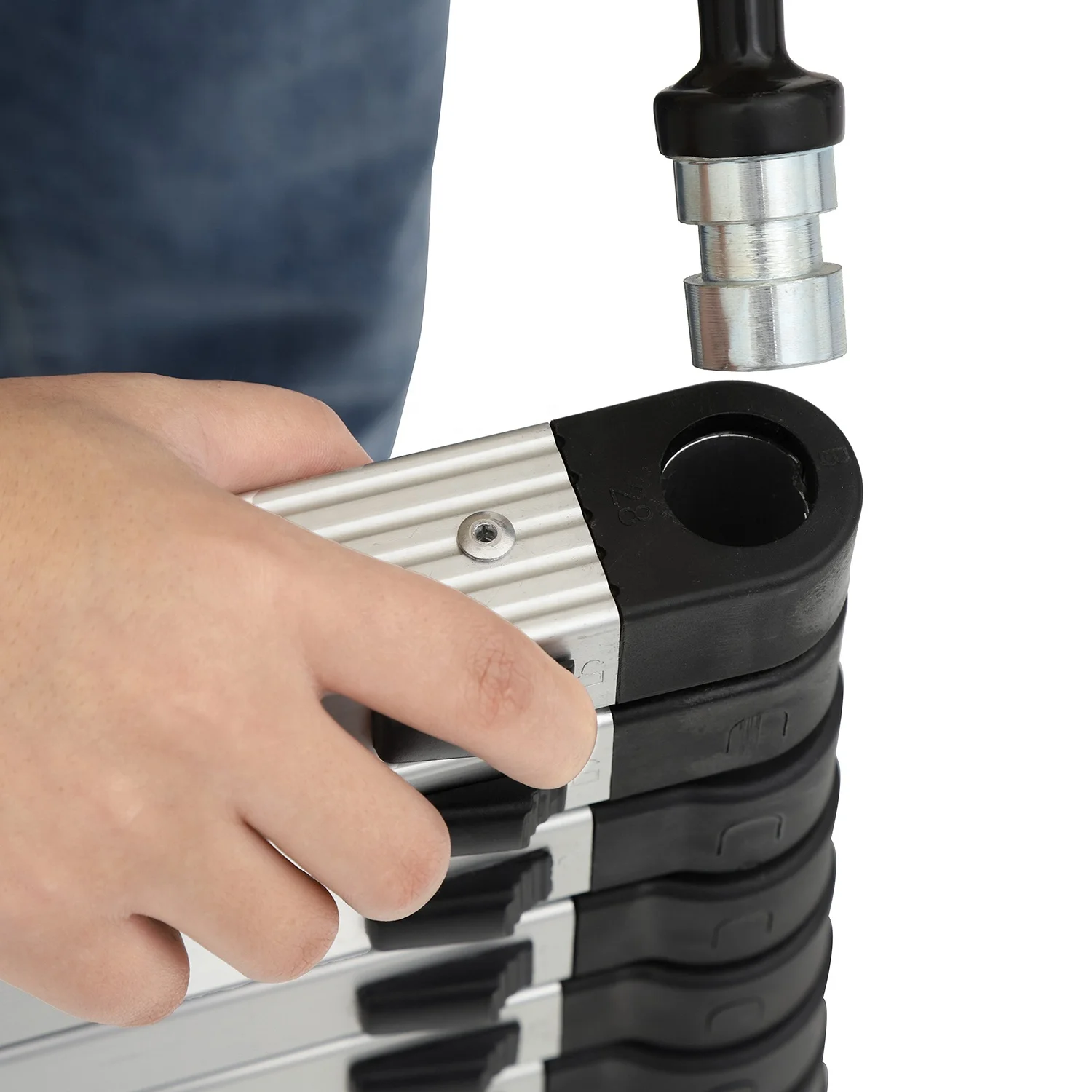 미끄럼 방지 발과 후크가 있는 텔레스코픽 사다리, 높이 조절 가능 접이식 사다리, 카라반, 다락방, 실내 및 실외용