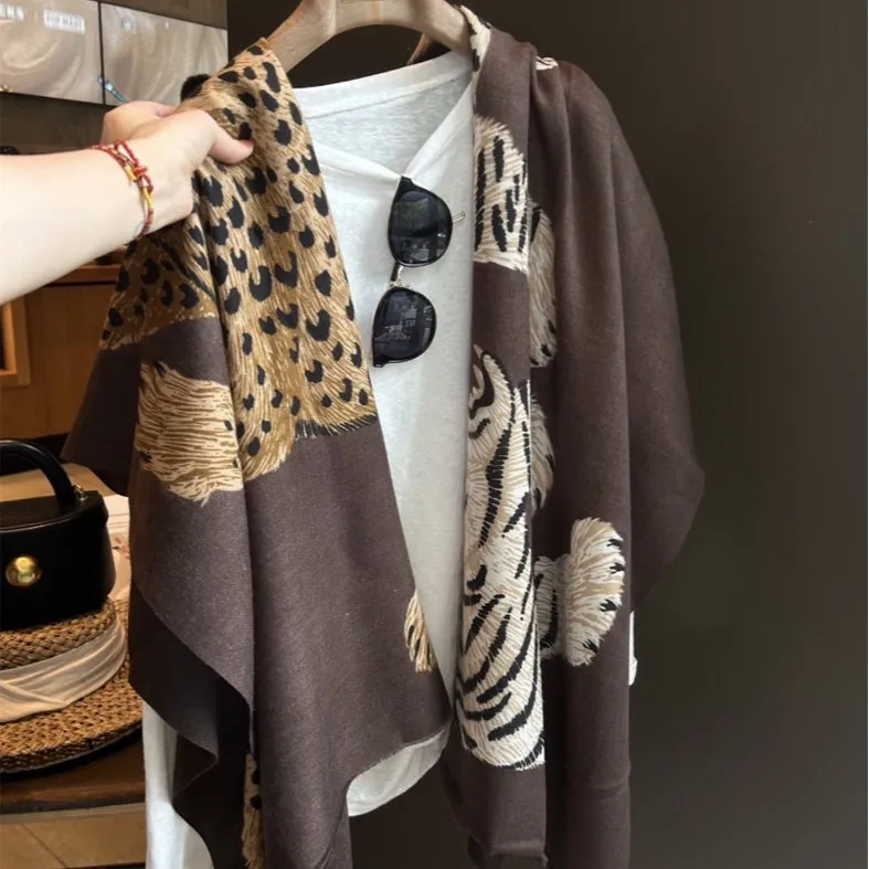 Wild Animal Print Poncho Shawl Leopard Tiger Pattern Asymmetric Wrap Cloak Elegant Winter Warm Outerwear Fashion Wear For Ladies