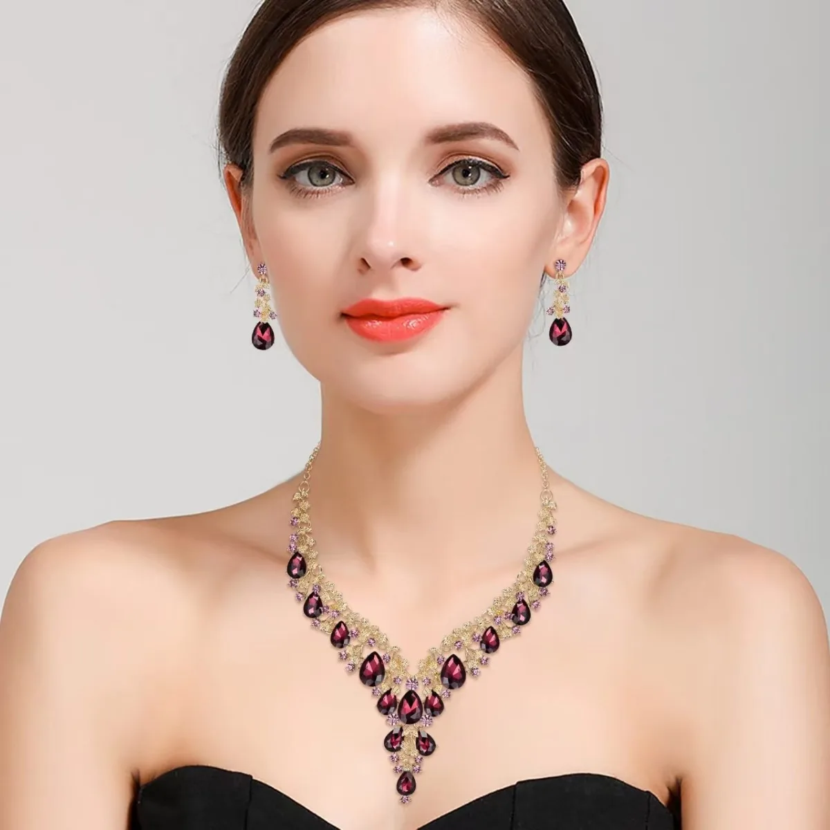 

Purple Teardrop Crystal Necklace and Earrings Set Gold Tone Elegant Bridal Statement Jewelry