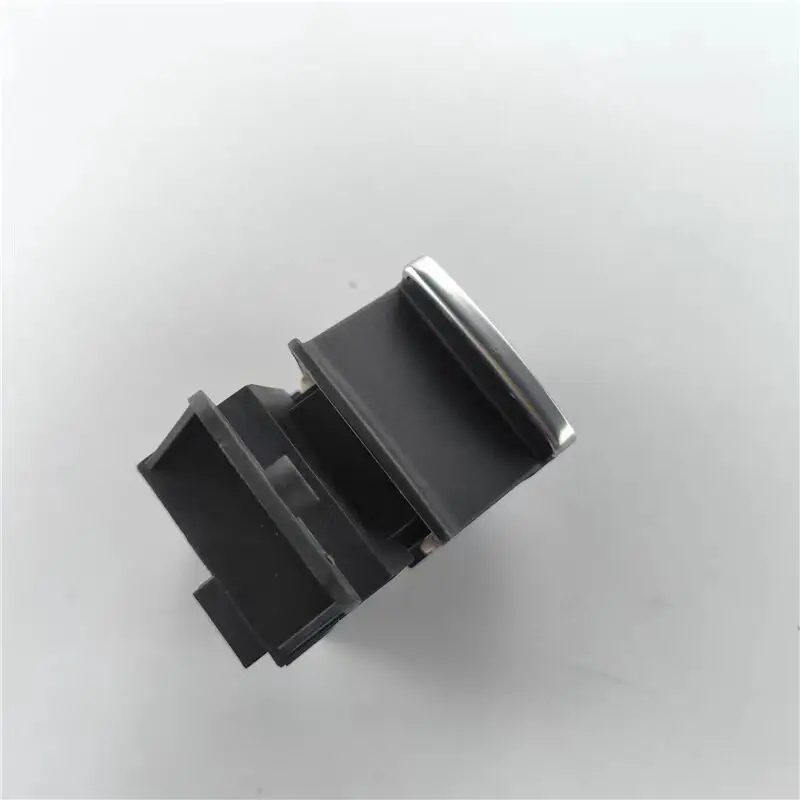 

Auto parts High quality Electric Parking Brake Switch for 2012 Roewe 550 MG6