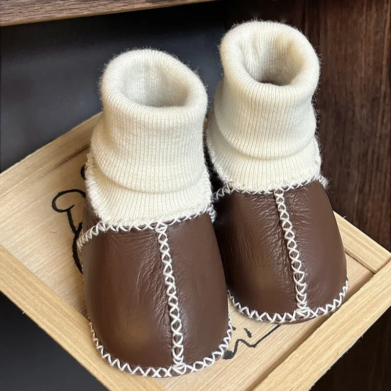 Chaussures d'optique en cuir suédé pour bébé, chaussons pour bébé, fourrure, peau de mouton, unisexe, premiers marcheurs au sol, enfants, garçon, fille, chaud, hiver