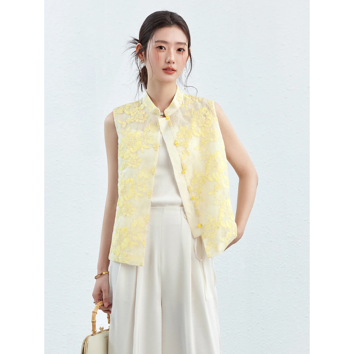 Women's Yellow Floral Embroidered Stand Collar Vest Jacket